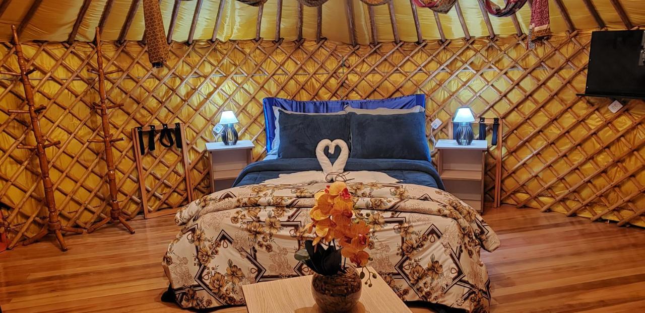 אורוביסי Casa Campo Yurt 1 Gengiscan Tenda Mongolica Wifi מראה חיצוני תמונה